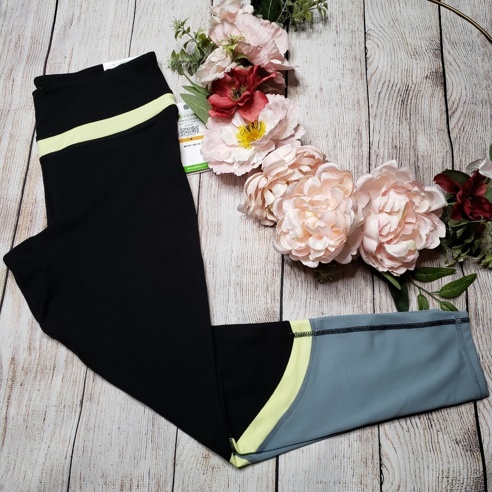 NWT Gaiam Om High-Waisted Colorblock Ankle Legging